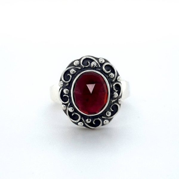 Klassieke Zilveren ring met Roos geslepen Granaat Vintage Look